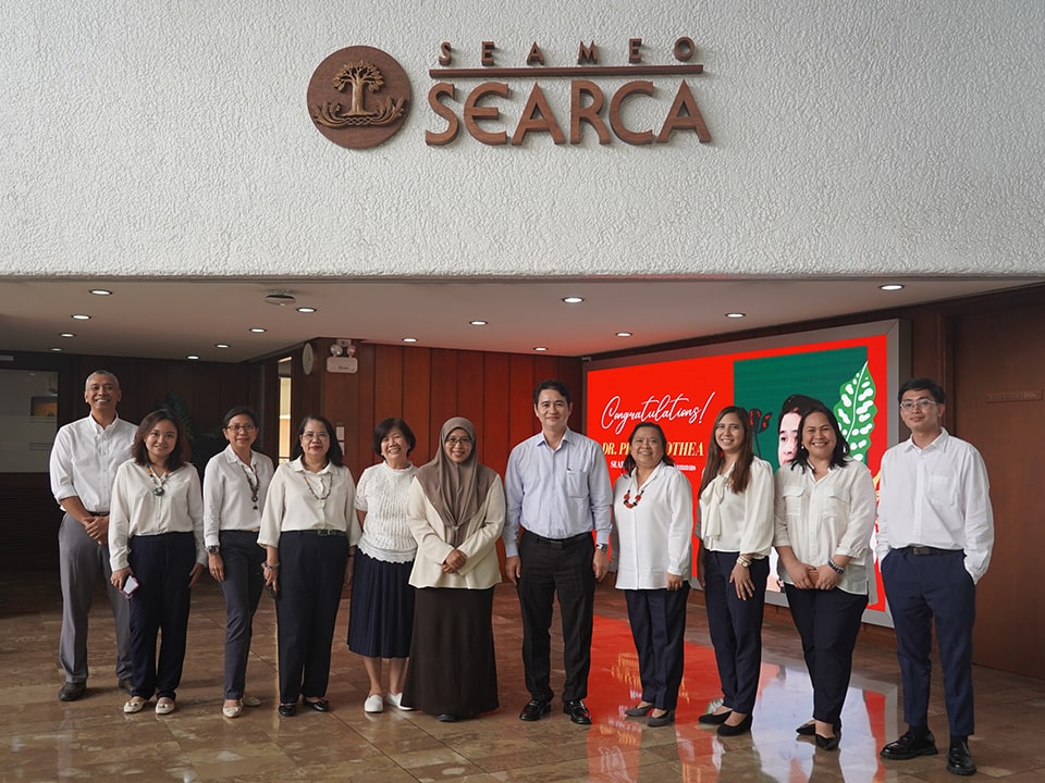 Dr. Pheak Sothea with the SEARCA delegation led by Dr. Nur Azura Binti Adam