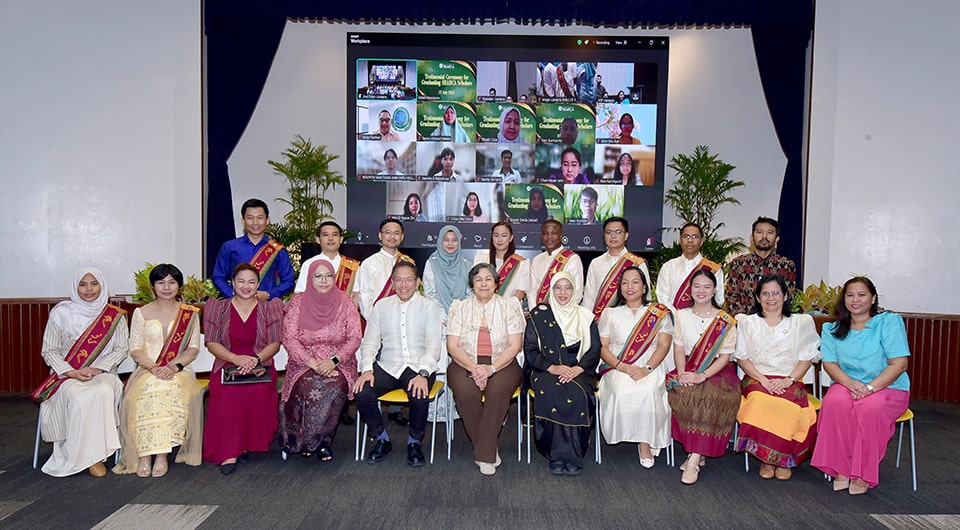 SEARCA honors graduating scholars in a testimonial ceremony