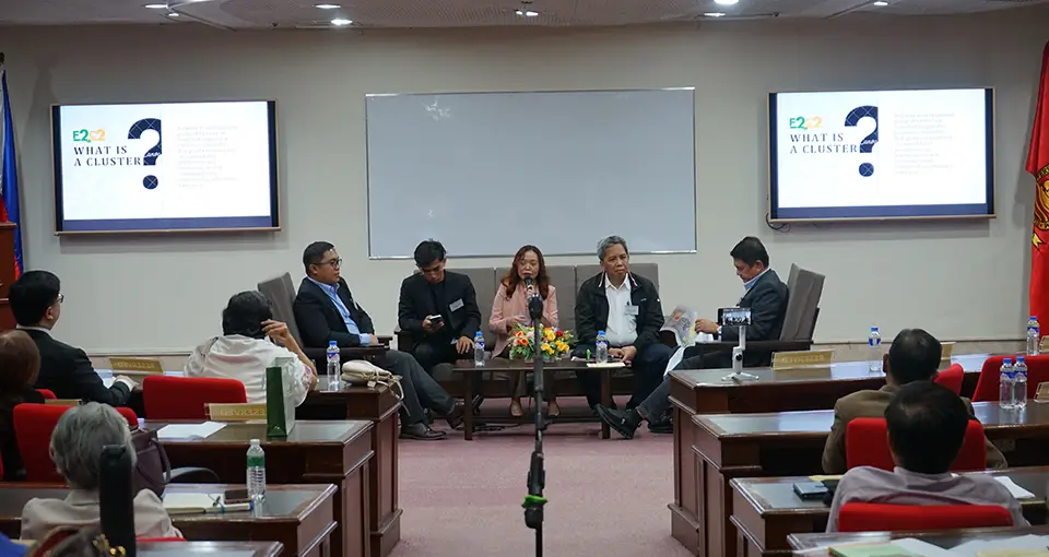 Government, cooperative, and private sector representatives share successful models of agribusiness consolidation.