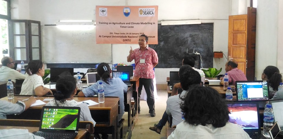 SEARCA conducts short course on cropping systems for Timorese lecturers, researchers