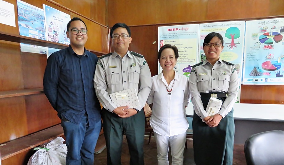 Dr. Thaung Naing Oo (second from left), Director, and Dr. Ei Ei Swe Hlaing (fourth from left), Assistant Director, both of the Forest Research Institute of Myanmar with representatives of the SEARCA-ASRF Program Management Office.