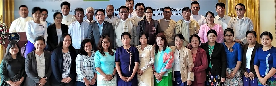 Project partners and experts on pulses sector of Myanmar gather for the roundtable discussion. Photo by Mr. Aung Myint Myat, MOALI-DOP