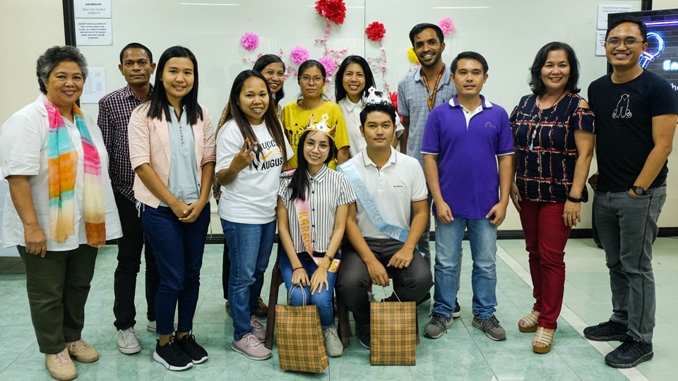 SEARCA scholars during the "Sounds of the English Language: The Karaoke King and Queen Challenge." (front, L-R) Prof. Elizabeth Krueger, Simao Margono Belo (Timor Leste), Thant Mon Paing (Myanmar), Agostinha Soares Amaral (Timor Leste), Viengvilaiphone Botthoulath (Laos), Aung Pyae (Myanmar), Candle Sidthisone (Laos), Dr. Mabini Dizon, Prof. Cheeno Sayuno; (back, L-R) Prof. Grace Bernadette Mendoza, Hoang Le Huong (Vietnam), Issaree Supnui (Thailand), and Nelson Aniceto Da Costa (Timor Leste).