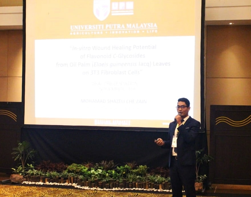 Mr. Shazeli presented his paper "The Application of Flavonoid C-glycosides extracted from oil palm leaves on fibroblast cells for their wound healing properties."