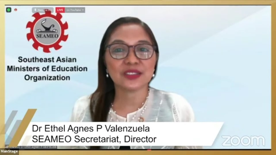 Dr. Ethel Agnes P. Valenzuela, SEAMES Director, giving her welcoming remarks to the 26 SEAMEO Service Awardees, 8 June 2021 via Zoom.