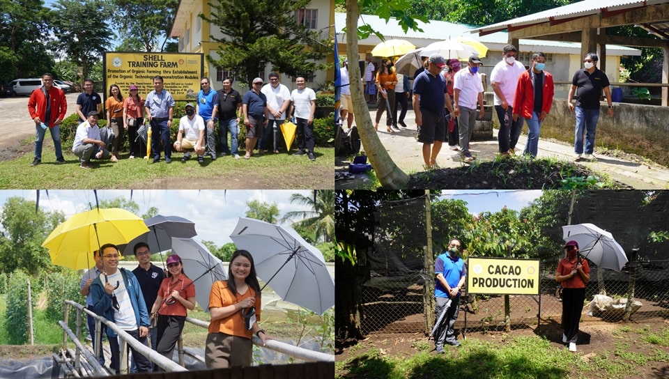 Shell Training Center (STC) Bombon Staff tours the SEARCA team around the farm that is accredited by the Philippine Department of Agriculture (DA) as an organic farm and learning site for agriculture.