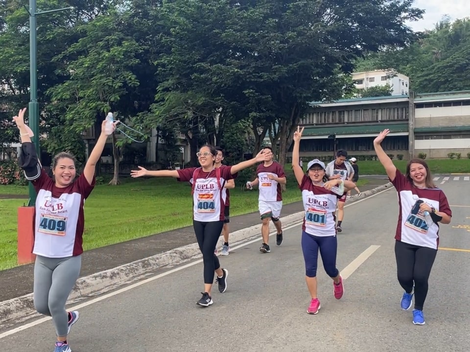 SEARCAns cheer as they finish the race.