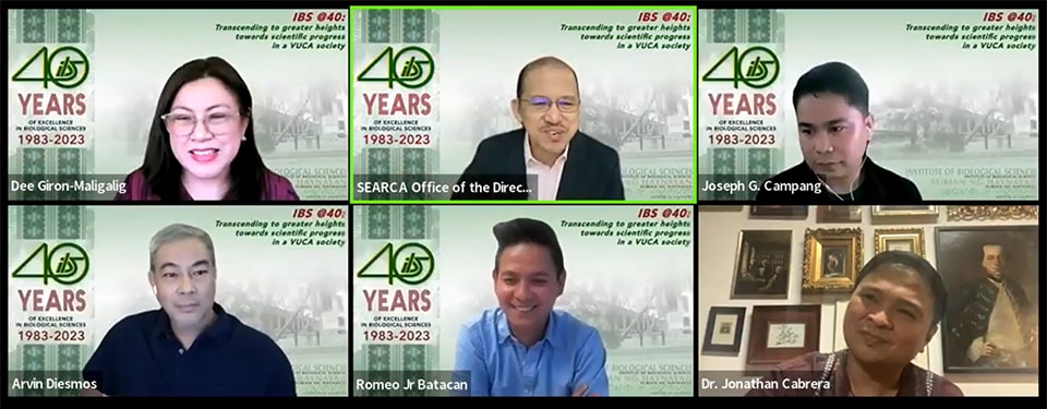 The Fireside Chat alumni guests (clockwise from top center) were Dr. Glenn Gregorio, SEARCA director; Dr. Jonathan Cabrera, owner of the Soonwald Apothecary in Germany; Dr. Romero Batacan Jr., senior lecturer at Central Queensland University; and Dr. Arvin Diesmos, director of the Biodiversity Information Management Unit of the ASEAN Centre for Biodiversity. The event was hosted by Asst. Prof. Joseph Campang (top rightmost) and Dr. Maria Dalisay Maligalig (top leftmost).