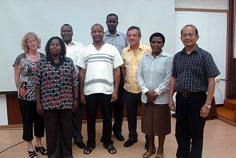 Officials of Kenyas’s National Biosafety Authority (NBA) and the International Food Policy Research Institute’s Program for Biosafety Systems (PBS) visited SEARCA on 19 May 2011. They pose for a souvenir photo with Dr. Gil C. Saguiguit, Jr., SEARCA Director (third from right) and Dr. Reynaldo Ebora (rightmost),Regional Coordinator, Program for Biosafety Systems Southeast Asia and Director, National Institute of Microbiology and Biotechnology, University of the Philippines Los Baños. From left: Dr. Karen Hokanson of PBS; and Ms. Cecilia Nzau, Prof. Moses Limo, Dr. Roy B. Mugiira, Mr. Otula Owuor, and Prof. Miriam Kinyua, all of NBA.