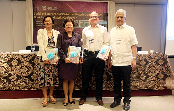 Guest speakers of the book launch (left to right): Chair of the DA Biotech Advisory Team Dr. Saturnina C. Halos, SEARCA Deputy Director for Administration Dr. Virginia R. Cardenas, ABSP II Director Dr. Frank A. Shotkoski, and ISAAA Global Coordinator and SEAsia Center Director Dr. Randy A. Hautea