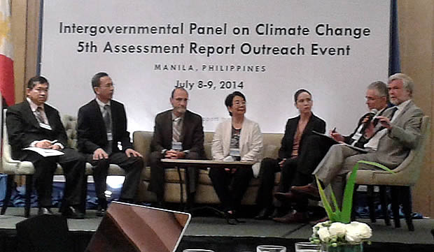 Speakers for the IPCC 5th Assessment Report Outreach Event during the Open Forum held on 9 July 2014 at the Dusit Thani Hotel, Makati City.  Seated from left, Dr. Juan M. Pulhin, Dr. Rodel D. Lasco, Prof. Christopher Field, Dr. Rosa Perez, Dr. Katherine Mach, Dr. David Wratt and Prof. Jim Skea.