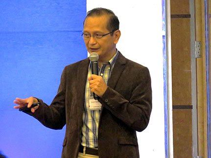 Dr. Leocadio S. Sebastian, Regional Program Leader for Southeast Asia of CGIAR-CCAFS giving his insights on the umbrella program during the closing ceremonies.