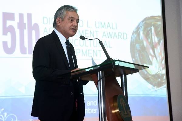 fifth dlu award ceremony and lecture 03