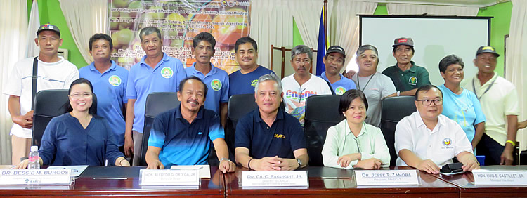 L-R: Dr. Bessie M. Burgos (SEARCA), Mayor Alfredo G. Ortega, Jr. (LGU), Dr. Gil C. Saguiguit, Jr. (SEARCA), Dr. Ma. Concepcion L. Mores (MinSCAT), Vice Mayor Luis S. Castillet, Sr. with the Upland Farmers Association