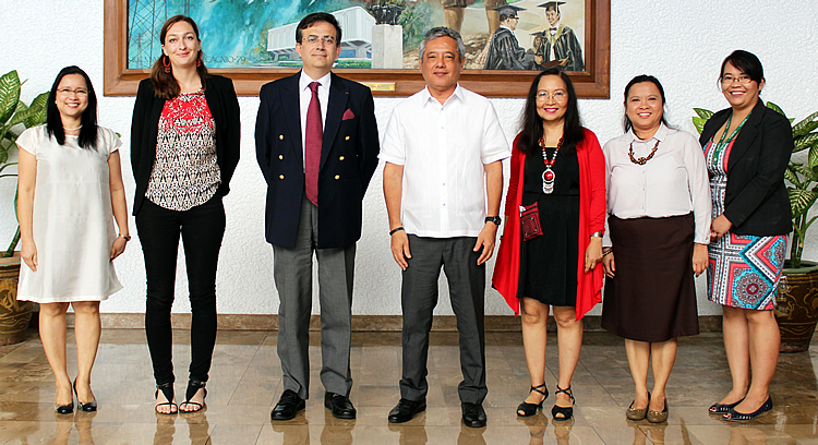 Ambassador Thierry Mathou (third from left) of France visited SEARCA on 25 January 2016 along with Ms. Anais Voron (second from left), Scientific and Development Attaché at the French Embassy in the Philippines. They were received by Dr. Gil C. Saguiguit, Jr. (center), SEARCA Director; Dr. Maria Celeste H. Cadiz (third from right), Program Head for Knowledge Management; Dr. Maria Cristeta N. Cuaresma (second from right), Program Head for Graduate Education and Institutional Development; Dr. Bessie M. Burgos (leftmost), Program Head for Research and Development; and Ms. Avril DG. Madrid (rightmost), Program Specialist, Knowledge Resources. 