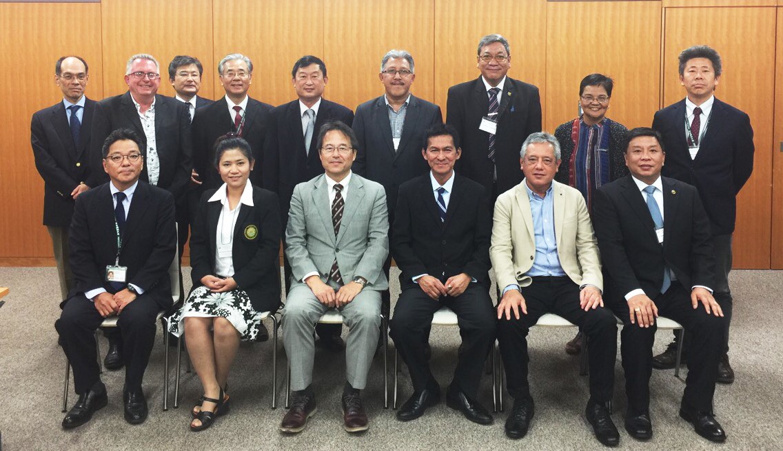 Dr. Gil C. Saguiguit, Jr., SEARCA Director, (front-second from right), joins the heads of member universities and colleges of the AAACU in the 21st AAACU Biennial Conference and General Assembly held in Setagaya, Tokyo, Japan on 13-14 October 2016.