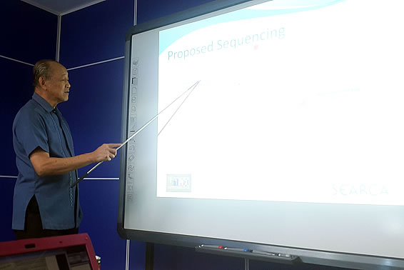 Dr. Serafin Talisayon, KM Policy Planning Specialist and Team Leader, during the Programming Exercise held on 7 January 2016 at PCC National Headquarters, Muñoz, Nueva Ecija.