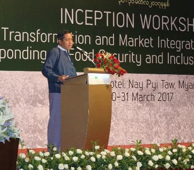 Dr. Tin Htut, Permanent Secretary of MoALI, delivering his welcome remarks