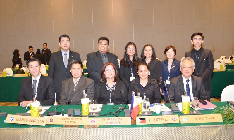 The SEARCA delegation joins representatives of other SEAMEO Centers in the Philippines during the 39th HOM.