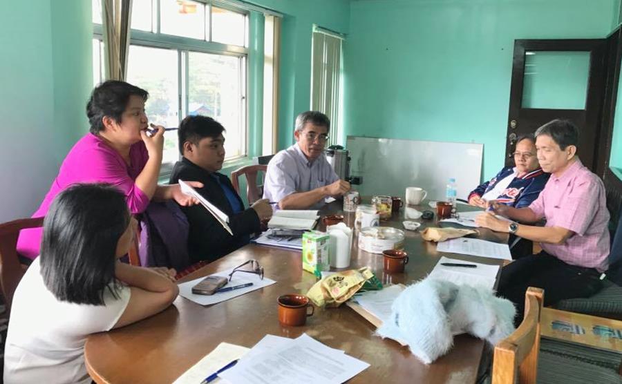 Scoping session with Dr. Cameron Odsey (fourth from from left), CHARM Project Manager, and staff 