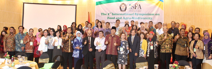 ISFA 2017 Keynote Speakers, Organizing Committee, Presenters and other Participants with Diponegoro Rector Prof. Yos Johan Utama (in the Center of the photo).