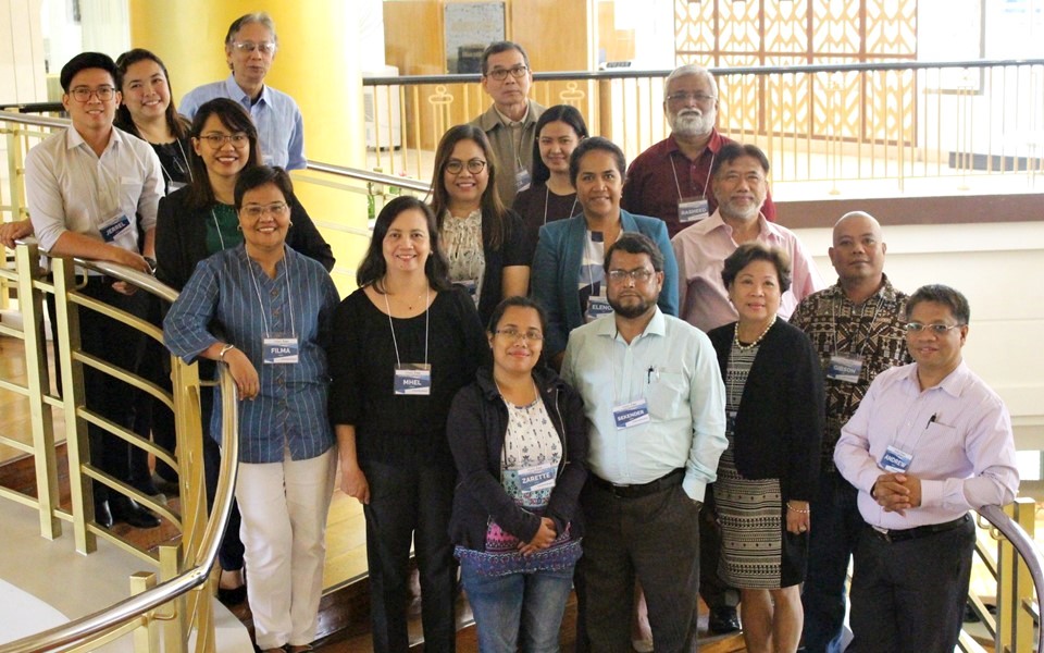 The delegates of the Workshop on the Development of a Regional Knowledge Management Strategy for Strengthened Agricultural Advisory Services in the Asia-Pacific Region held on 16 – 17 April 2018 at Dusit Thani Hotel, Manila, Philippines.