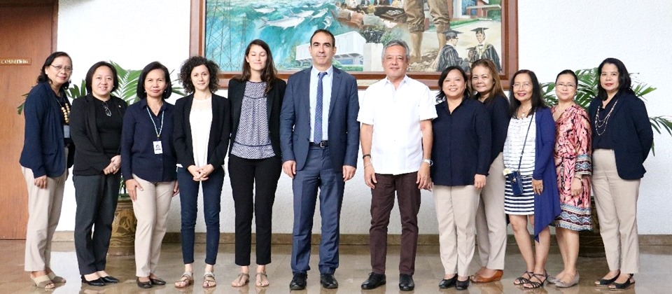 Visiting officials from the French Embassy in Manila Mr. Jean-Jacques Forte (sixth from left), Cultural Counsellor, Ms. Sarah Mahe (fifth from left), Attaché for Science and Research Cooperation, and Ms. Marina Battesti (fourth from left), Attaché for Higher Education and Linguistic, with Ms. Adoracion T. Robles (second from left), Officer-in-Charge, Office of the Deputy Director for Administration; Dr. Maria Cristeta N. Cuaresma (fifth from right), Program Head for Graduate Education and Institutional Development; Dr. Maria Monina Cecilia A. Villena (fourth from right), Program Head for Knowledge Management; Dr. Gil C. Saguiguit, Jr. (sixth from right), Senior Fellow and former SEARCA Director; Dr. Maria Celeste H. Cadiz (third from right) and Dr. Bessie M. Burgos (second from right), Technical Advisors, Dr. Nova A. Ramos (rightmost) and Ms. Rosario M. Bantayan (leftmost), both Program Specialist for Knowledge Management; and Ms. Carmen Nyhria G. Rogel (third from left), Program Specialist for Research and Development.