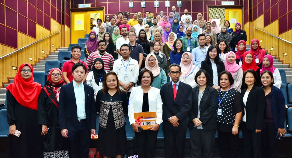 The participants of the Workshop and Training Course on the Application and Preservation of Lactic Acid Bacteria (LAB) with Dr. Maria Monina Cecilia A. Villena, Program Head of SEARCA’s Knowledge Management Department (front row, fourth from left) and Ms. Maricel S. Adique, Project Assistant of SEARCA Biotechnology Information Center (front row, rightmost)