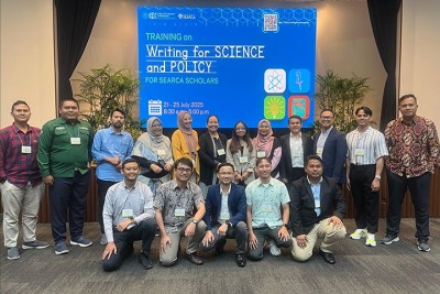SEARCA strengthens scholars&#039; scientific and policy communication skills