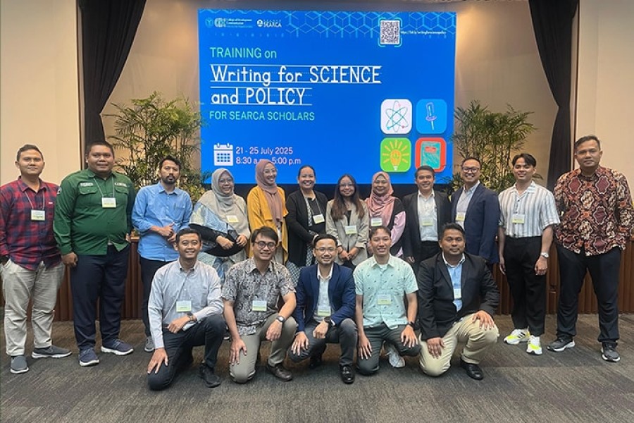 SEARCA strengthens scholars' scientific and policy communication skills