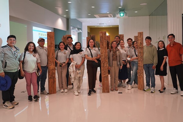 MS Ag Extension students explore research and extension initiatives at SEARCA