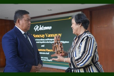 Lao Ambassador visits SEARCA to explore expanded collaboration on agriculture and education