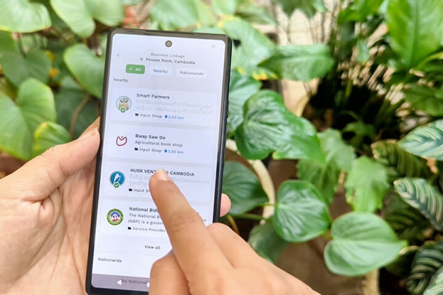 Mekong farmers turn to a digital app for market access and agroecology advice
