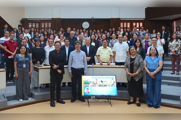 Former PH economic chief urges to 'fix agriculture' to drive structural transformation at a SEARCA seminar