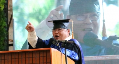 You should become leaders of your institutions, SEARCA alumnus exhorts UPLB graduates